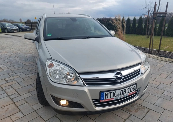 Opel Astra cena 13999 przebieg: 186000, rok produkcji 2007 z Kolbuszowa małe 781